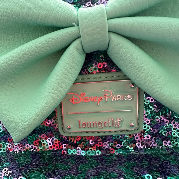 Disney loungefly backpack - Picture 5 of 7